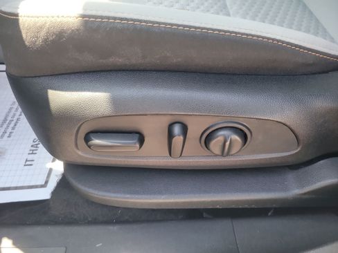 Used 2020 GMC Terrain SLE w/ Driver Convenience Package FWD image 12