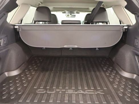 Used 2025 Subaru Outback Limited image 26