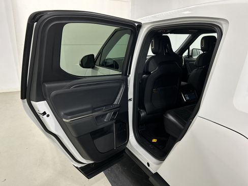 Used 2024 Rivian R1T Adventure Quad AWD/4WD image 17