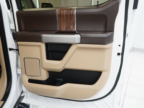 Used 2019 Ford F150 Lariat AWD/4WD image 30