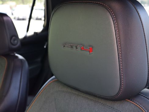 Used 2026 GMC Terrain AT4 w/ Convenience Package III AWD/4WD image 23