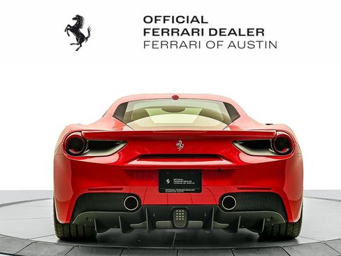 Certified 2018 Ferrari 488 GTB RWD image 6