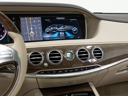Used 2015 Mercedes-Benz S 550 4MATIC Sedan image 20