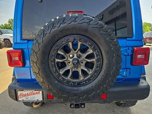 Used 2022 Jeep Wrangler Unlimited Rubicon w/ Trailer Tow Package AWD/4WD image 29