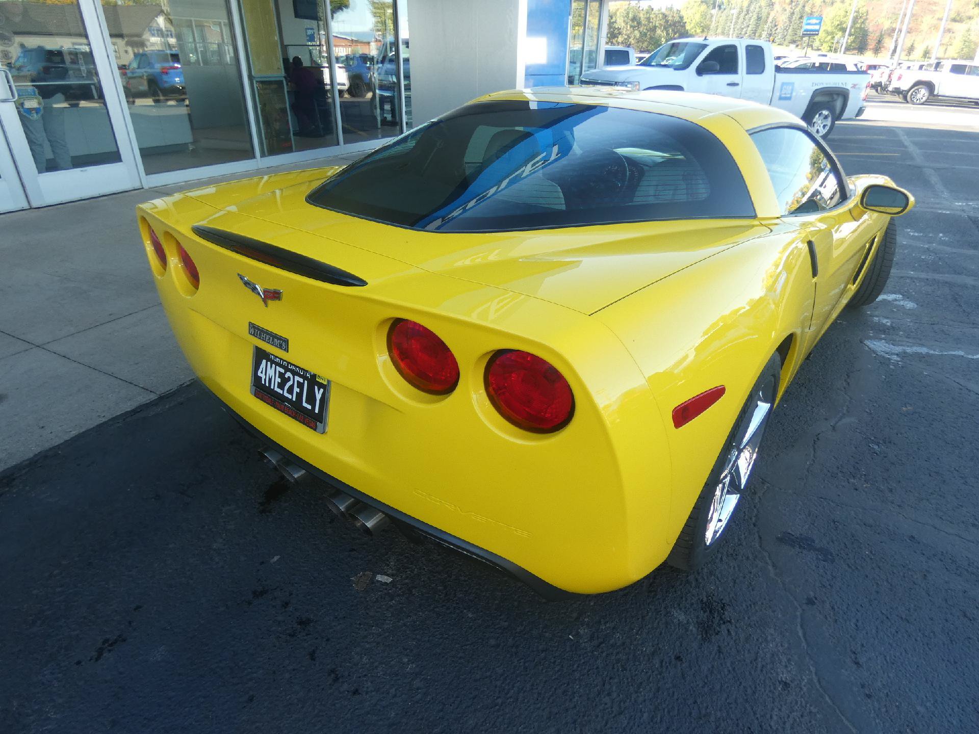 Used 2013 Chevrolet Corvette Coupe w/ 3LT Preferred Equipment Group RWD image 3
