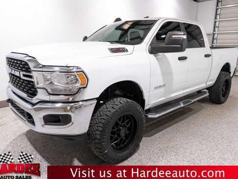 Used 2024 RAM 2500 Big Horn w/ Bed Utility Group AWD/4WD image 2