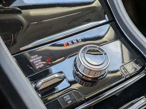 Used 2022 Jeep Grand Cherokee Limited 4xe w/ Luxury Tech Group II image 33