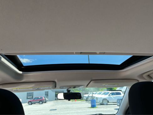 Used 2017 Mitsubishi Outlander SE AWD/4WD image 26