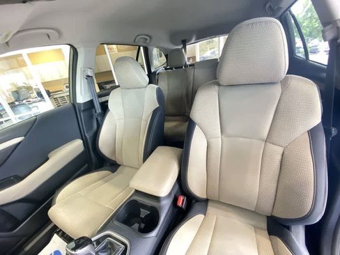 Used 2024 Subaru Outback Premium AWD/4WD image 14