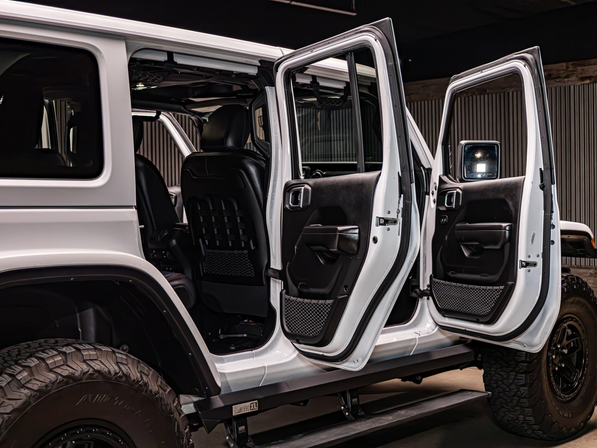 Used 2021 Jeep Wrangler Unlimited Rubicon AWD/4WD image 33