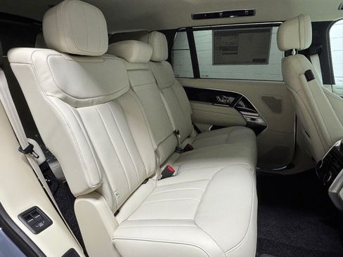 New 2026 Land Rover Range Rover Long Wheelbase SE AWD/4WD image 38