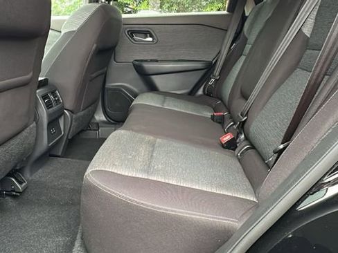 Used 2021 Nissan Rogue SV FWD image 21