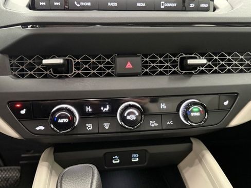 Certified 2025 Honda Accord SE image 32