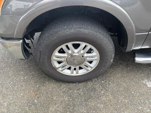 Used 2012 Ford F150 Lariat image 21