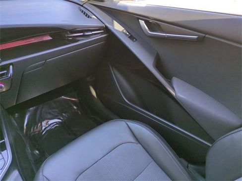 Used 2023 Kia Niro EX Touring image 17