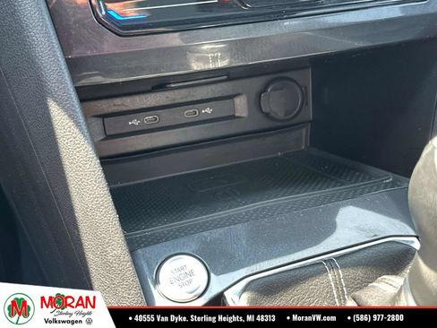 Certified 2024 Volkswagen Tiguan SE R-Line FWD image 30