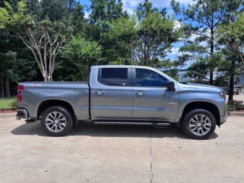 Used 2021 Chevrolet Silverado 1500 RST w/ LPO, Blackout Package AWD/4WD image 5