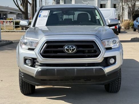 Used 2023 Toyota Tacoma SR5 w/ Technology Package image 9