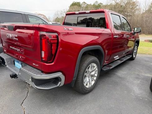 Used 2022 GMC Sierra 1500 SLT w/ SLT Premium Package image 4
