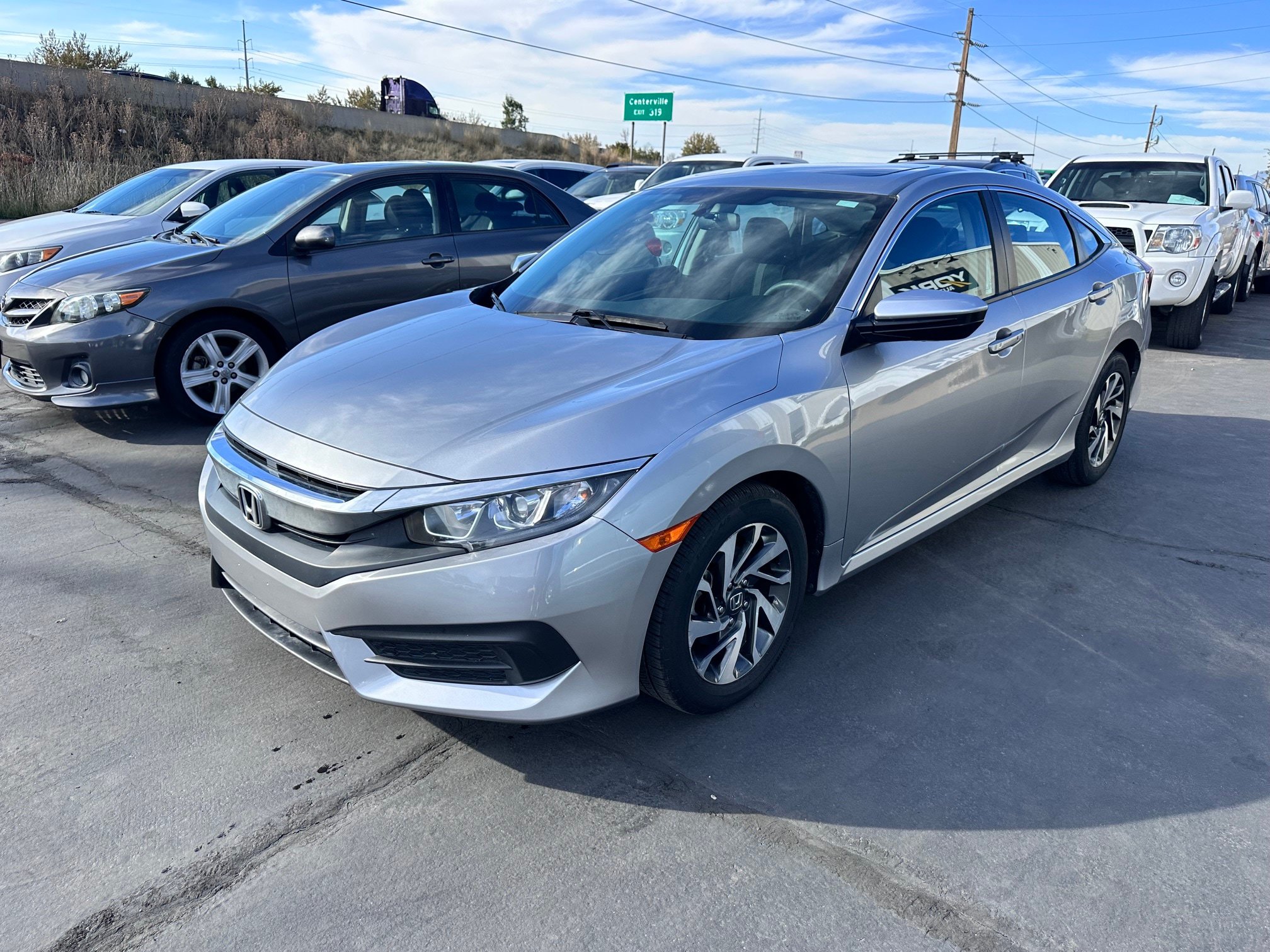 Used 2017 Honda Civic EX image 2