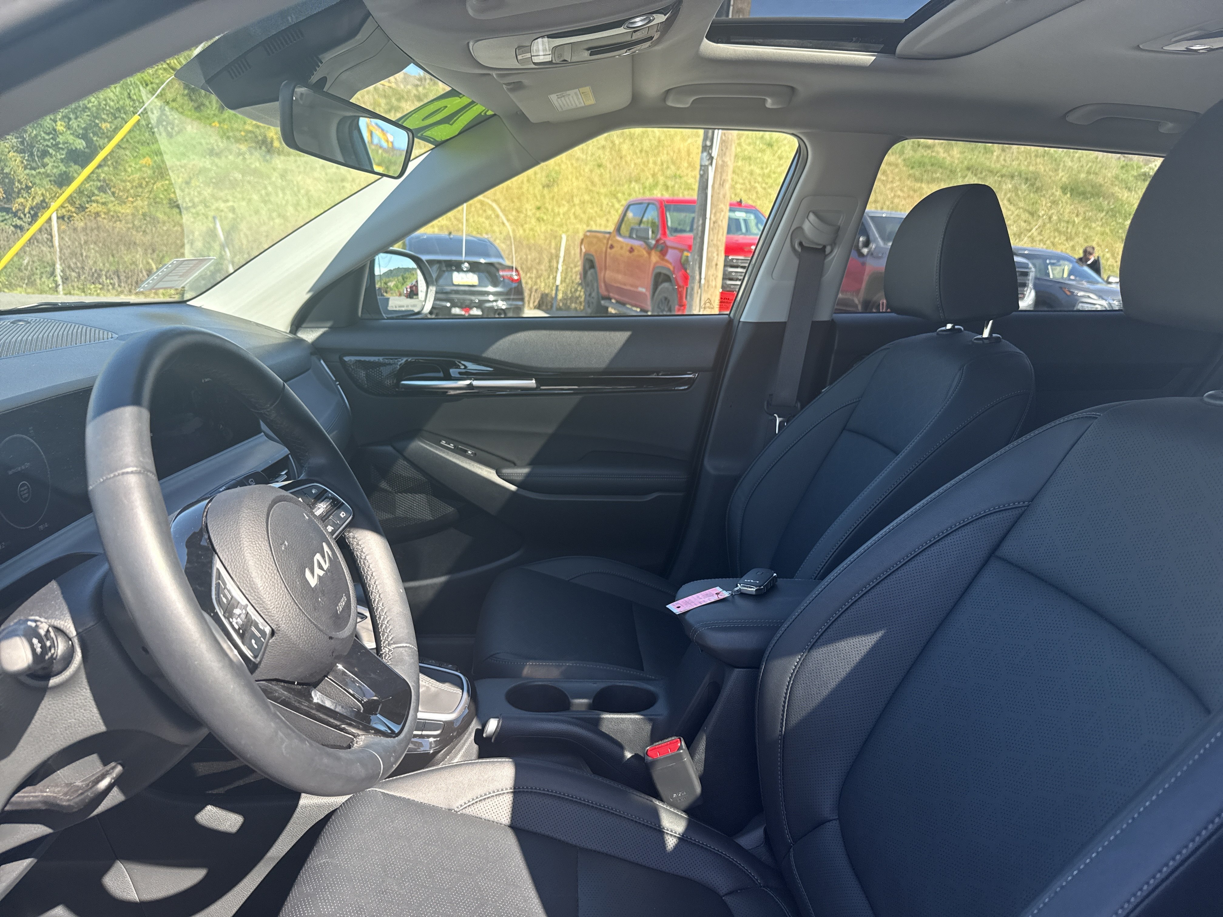 Used 2026 Kia Seltos EX w/ EX Sunroof Package AWD/4WD image 14