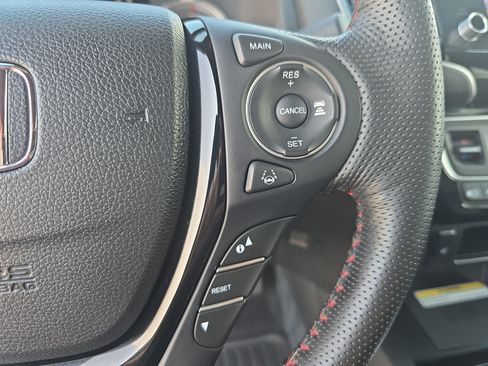 Used 2023 Honda Ridgeline Black Edition image 17