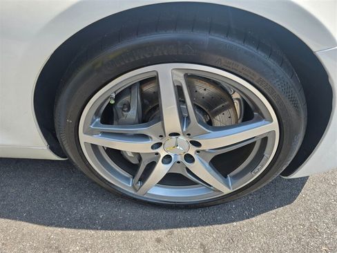 Used 2018 Mercedes-Benz AMG GT Roadster image 35