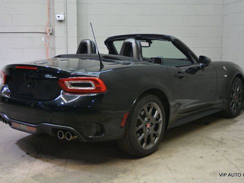 Used 2017 FIAT 124 Spider Abarth image 8