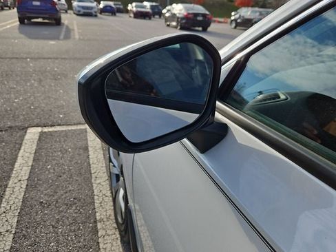 Used 2023 Honda Civic LX image 16