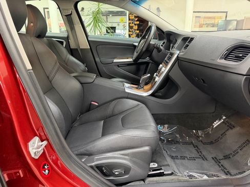 Used 2016 Volvo S60 T5 Premier FWD image 17