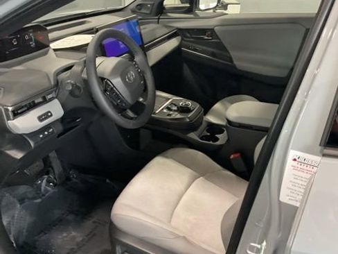 New 2026 Toyota C-HR AWD/4WD image 9