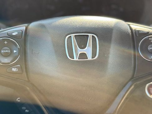 Used 2018 Honda HR-V EX image 31