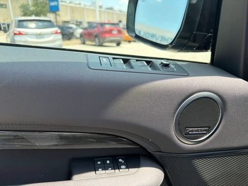 Used 2020 Land Rover Discovery HSE AWD/4WD image 15