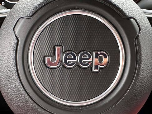 Used 2020 Jeep Gladiator Sport w/ Quick Order Package 24S AWD/4WD image 23