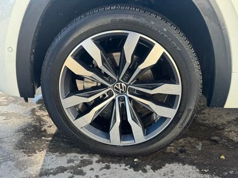 Used 2023 Volkswagen Atlas SEL Premium image 10