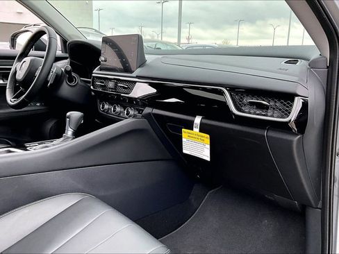 Used 2025 Acura ADX FWD image 19