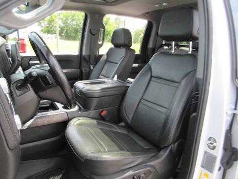 Used 2020 GMC Sierra 2500 Denali w/ Denali Ultimate Package AWD/4WD image 24