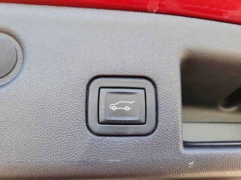 Certified 2023 Chevrolet Equinox RS w/ LPO, Floor Liner Package image 33