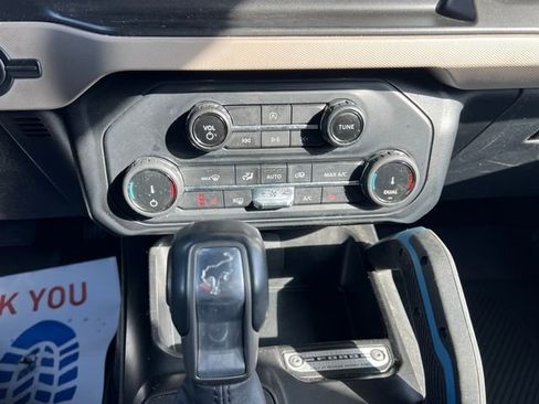 Used 2022 Ford Bronco Wildtrak AWD/4WD image 17