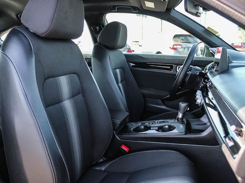 Certified 2025 Honda Civic Sport image 16