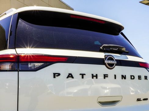 Used 2023 Nissan Pathfinder SL w/ Lighting Package (N92) AWD/4WD image 13