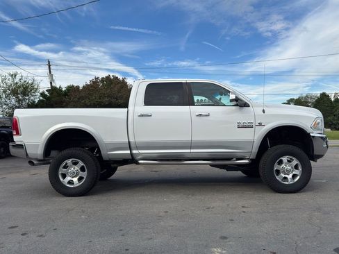 Used 2014 RAM 2500 Laramie image 4