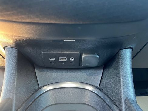 Used 2025 Chevrolet Malibu LT FWD image 18