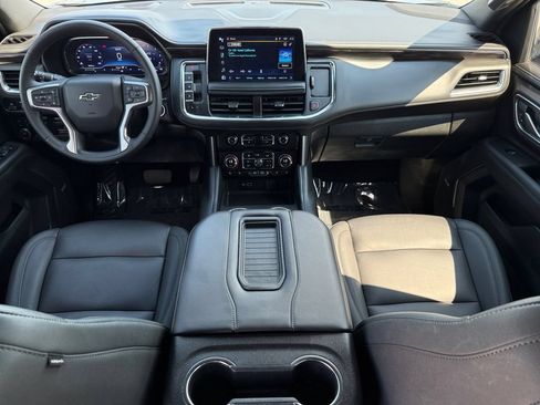 Used 2024 Chevrolet Tahoe Z71 w/ Luxury Package AWD/4WD image 12