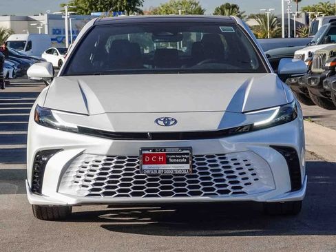 Used 2025 Toyota Camry XSE image 2