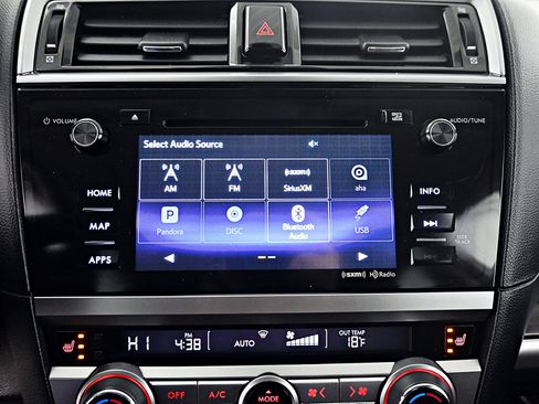 Used 2017 Subaru Outback 3.6R Touring image 9