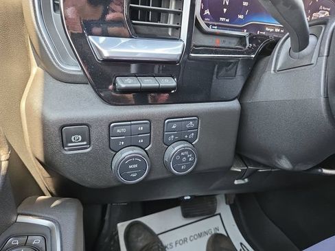 Used 2025 Chevrolet Silverado 2500 High Country w/ High Country Premium Package AWD/4WD image 21