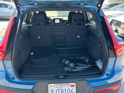 Used 2023 Volvo XC40 Recharge Ultimate w/ Protection Package Premier AWD/4WD image 9