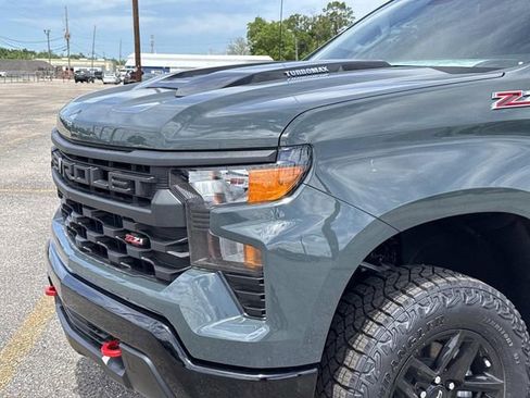 New 2026 Chevrolet Silverado 1500 Custom Trail Boss AWD/4WD image 2