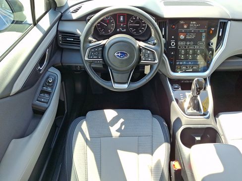Used 2024 Subaru Outback Premium AWD/4WD image 12